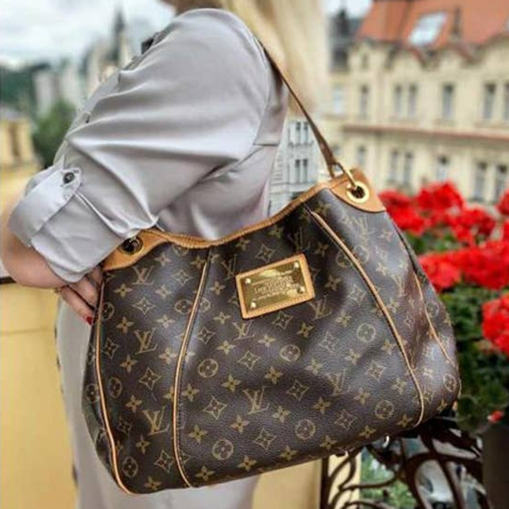 💎✨Authentic✨💎 Louis Vuitton Monogram Galliera PM Shoulder Bag